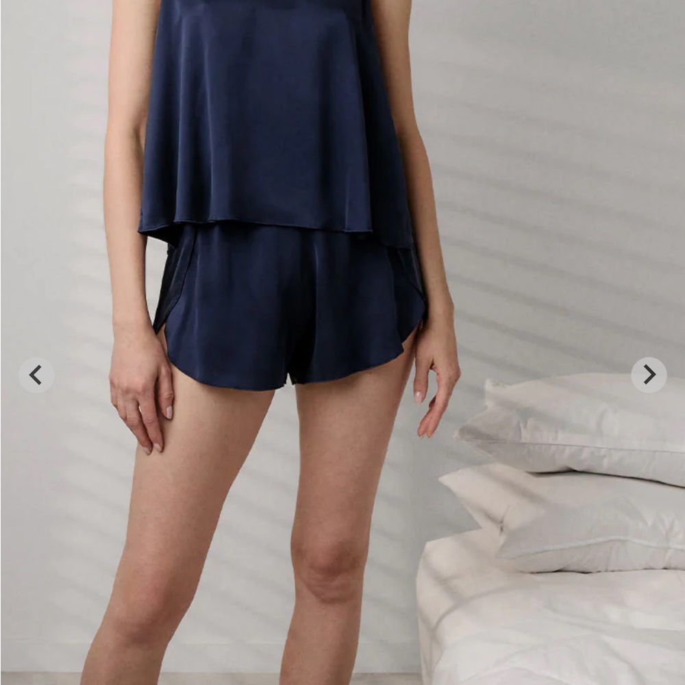 Lunya Washable Silk Tulip Back Pajama Set